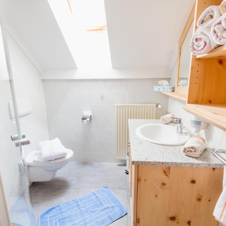 Gutzingerhof - Apartment mit 1 Schlafzimmer, Balkon und Bergblick - 3