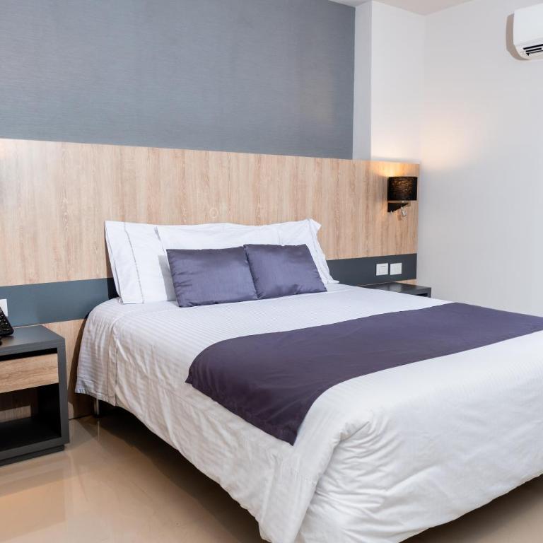 Hotel Plaza del Lili - Habitación con cama extragrande. - 1
