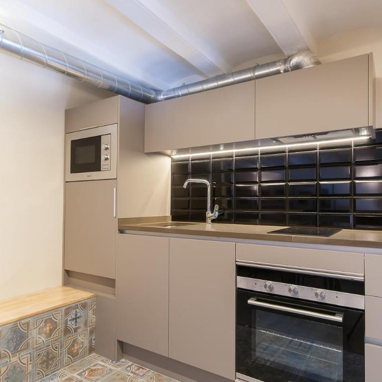 Weflating Suites Sant Antoni Market - Two-Bedroom Apartment - 12
