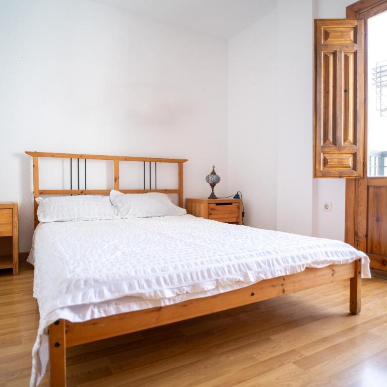 La Casa de Elvira - One-Bedroom Apartment - 1