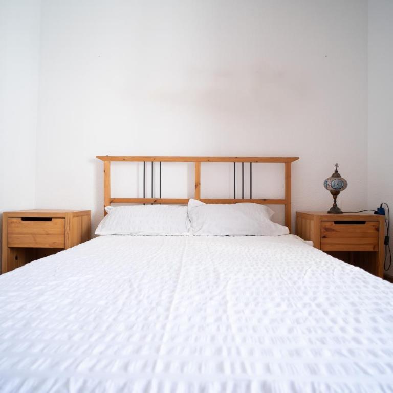 La Casa de Elvira - One-Bedroom Apartment - 6