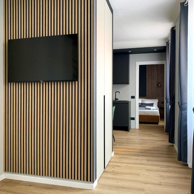 Prestige Duomo Apartment - Lake Como - One-Bedroom Apartment - 8