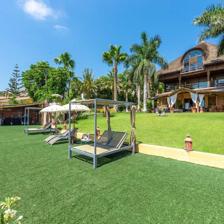Indonesian Palace Luxurious Boutique - Villa - 42
