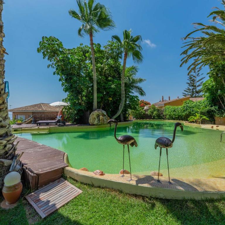 Indonesian Palace Luxurious Boutique - Villa - 44