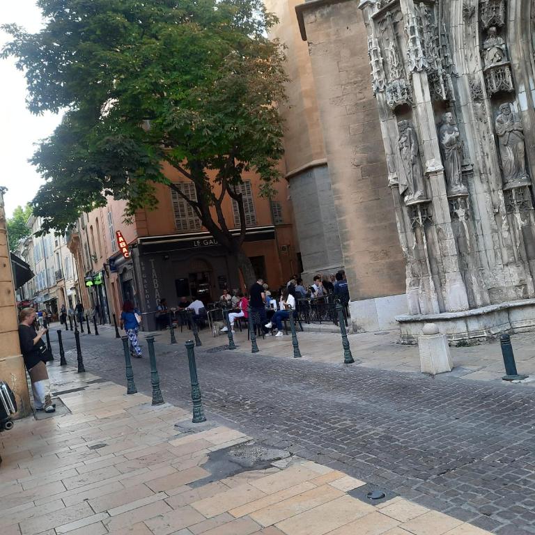 Studio cathédrale centre Aix-en-Provence - Studio - 18