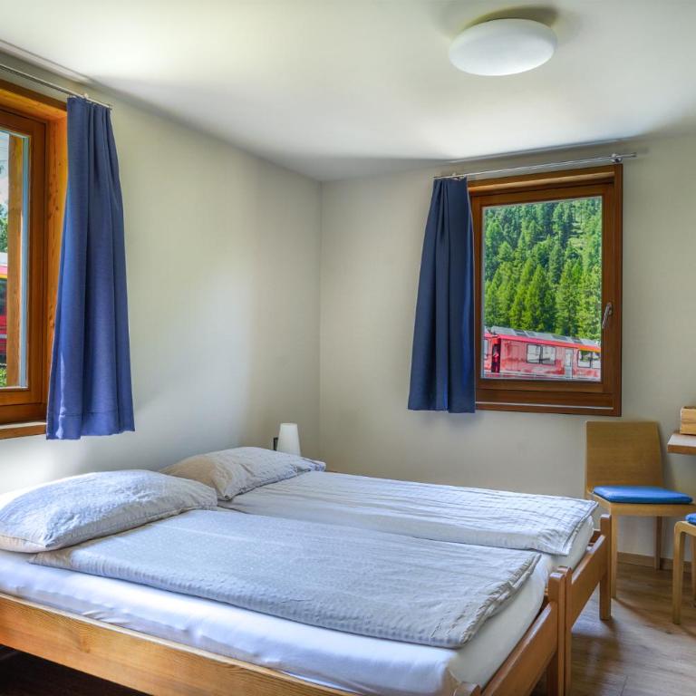 Hotel Morteratsch - Doppelzimmer mit eigenem Bad - Nebengebäude - 3