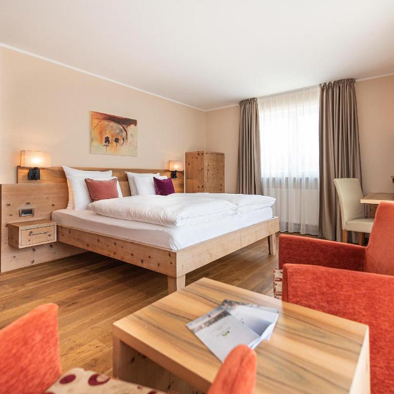 Vitalpina Hotel Waldhof - Habitación Doble con balcón - 1