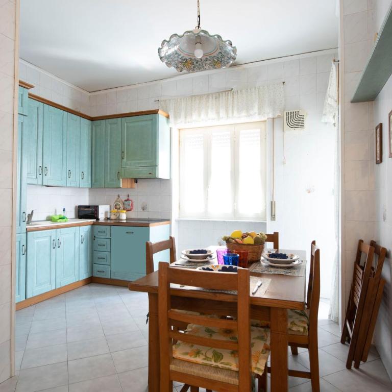 Vomero Cilea House with balcony - Appartamento con 2 Camere da Letto - 20