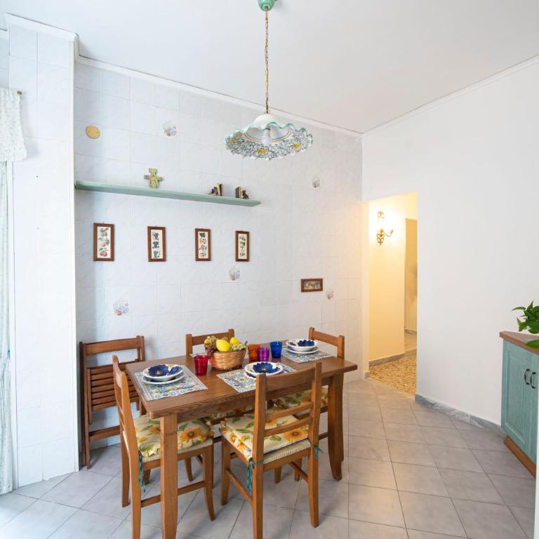Vomero Cilea House with balcony - Appartamento con 2 Camere da Letto - 22