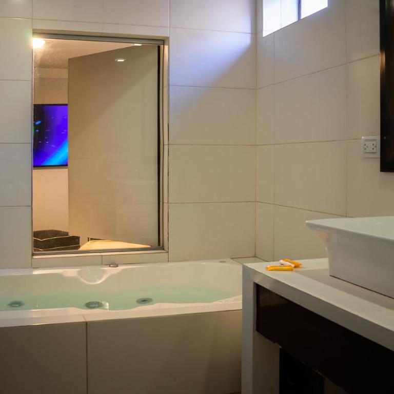 Ciruelos Host - Suite - 2