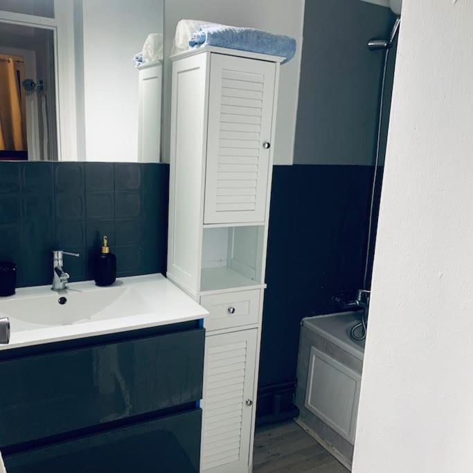 Appartement entier vue dégagée avec parking - One-Bedroom Apartment - 7