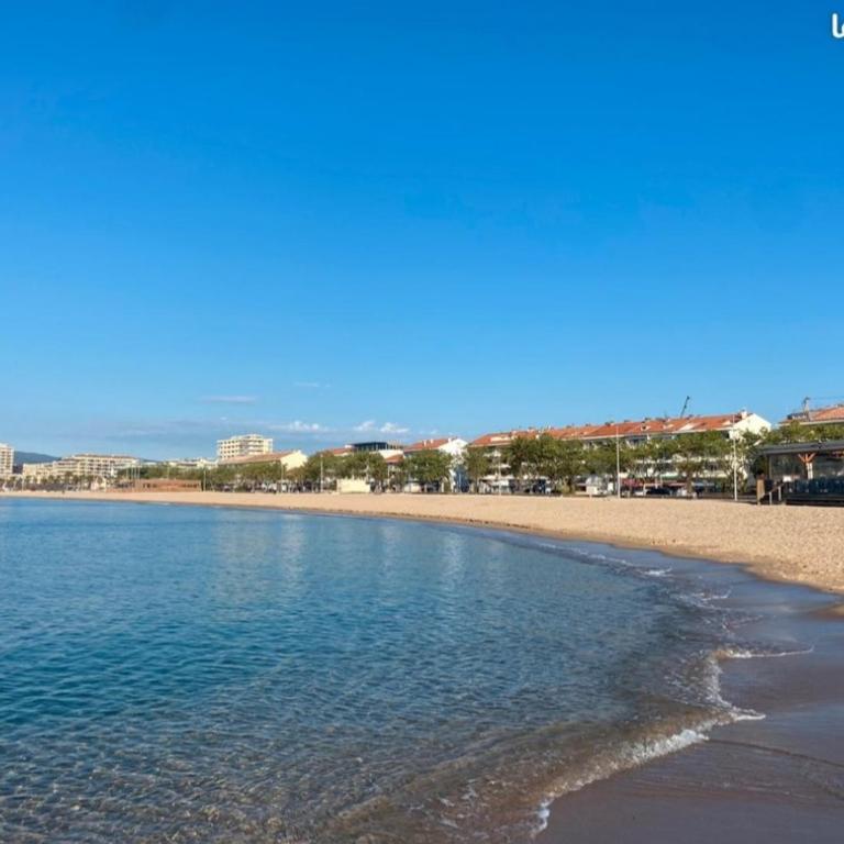 Magnifique 4 pers plage à pied - Two-Bedroom Apartment - 38