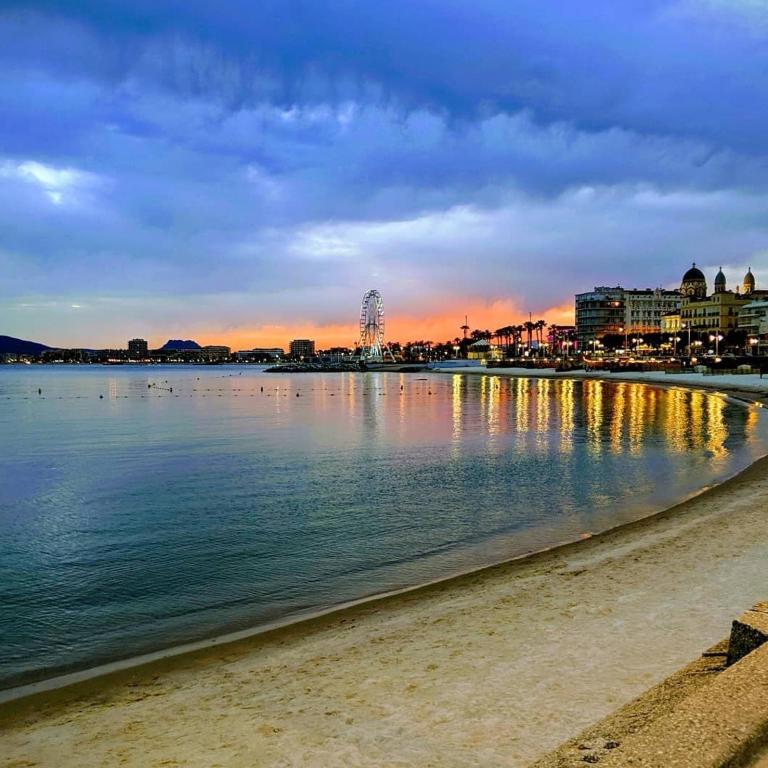 Magnifique 4 pers plage à pied - Two-Bedroom Apartment - 39