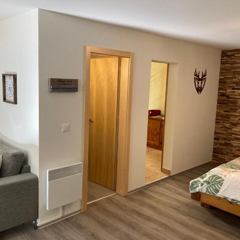 Apartment Morgengruss - 3 Min Walk to Train Station, Central & Quiet - Apartment - Erdgeschoss - 12