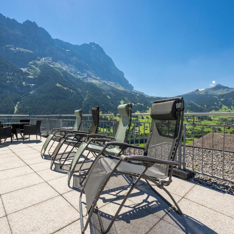 Hotel Spinne Grindelwald - Suite mit Blick auf den Eiger - 11