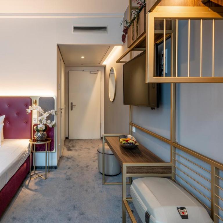 PLAZA Premium München - Premium Single Room - 5