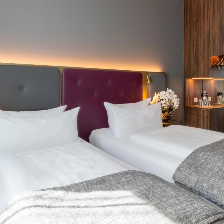 PLAZA Premium München - Twin Room - 6