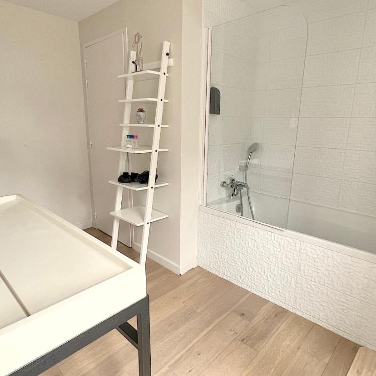 Appartement Bossoreil 110m2 - 3 chambres - Villa - 23