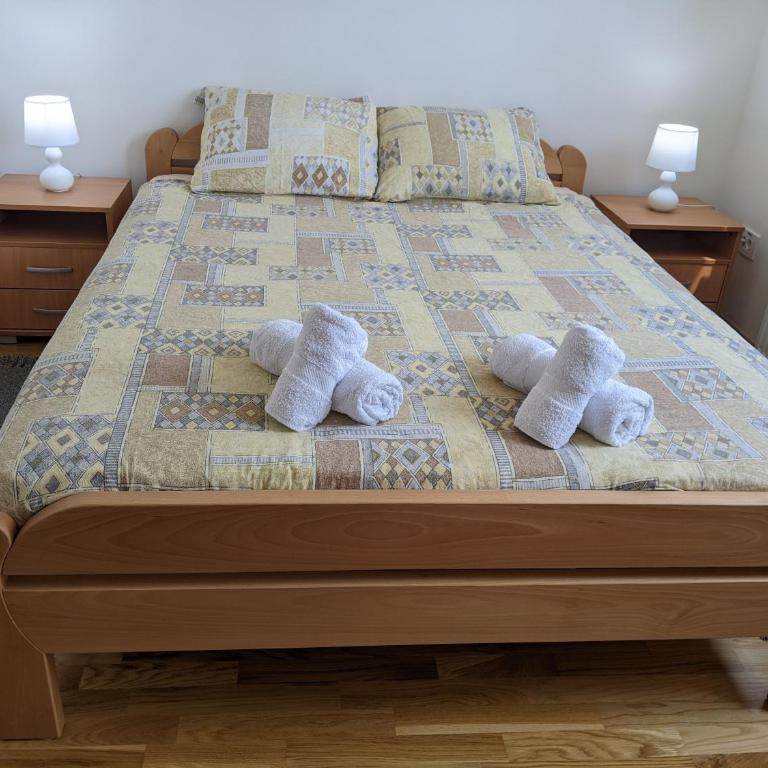 DAS Apartman - Two-Bedroom Apartment - 35