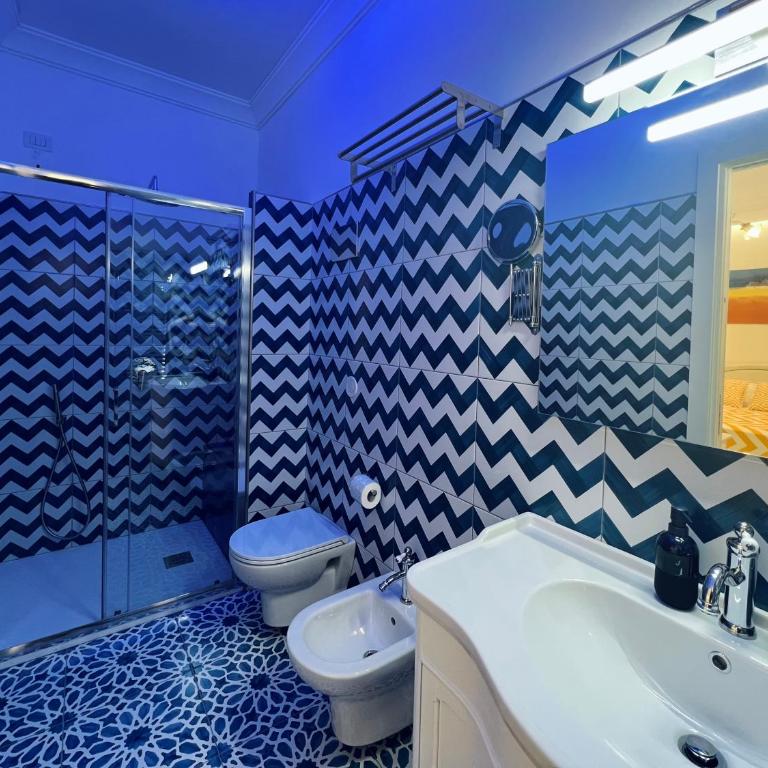 Palazzo Mauro Sorrento Luxury Rooms - Deluxe Double Room with Balcony - 10