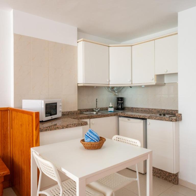 Apartamentos Borinquen - Estudio con vistas al jardín - 6
