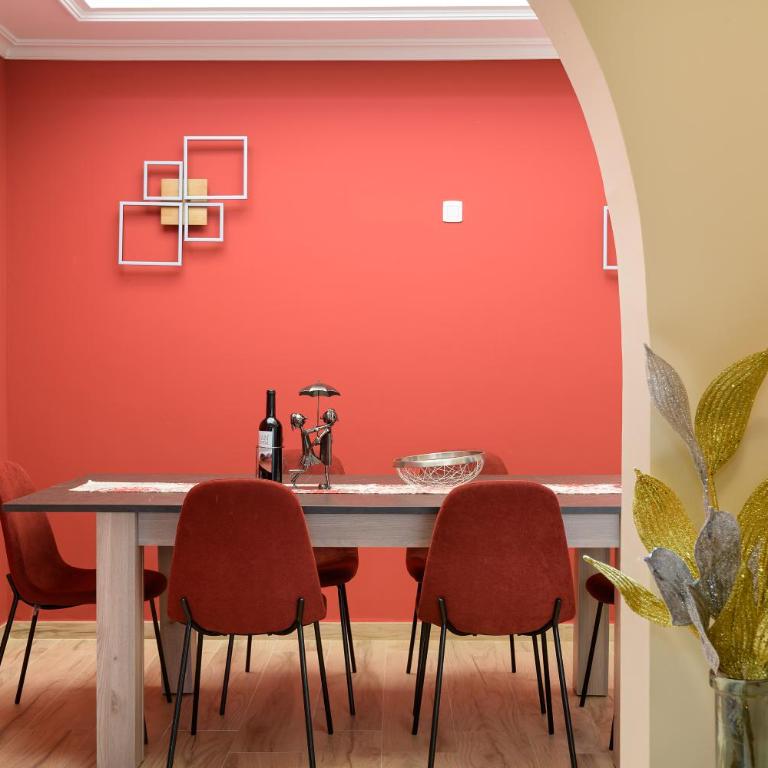 Casa Fantástica en inmejorable ubicación - Casa de 4 dormitorios - 6
