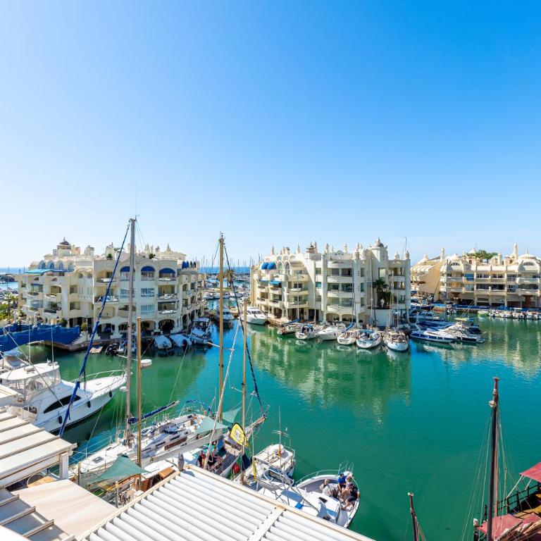 Atico Puerto Marina First Island with Sea Views and Rooftop Pool - Apartamento de 2 dormitorios - 4