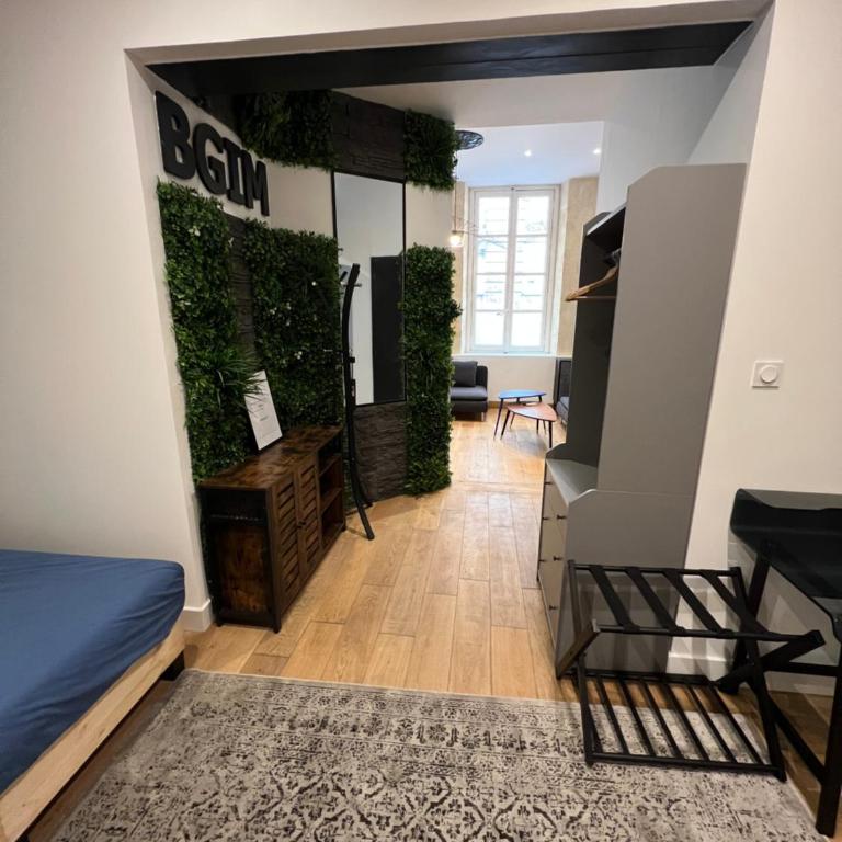 La Suite Triangle d'or Parties communes sous vidéo surveillance Pas de cuisine - One-Bedroom Apartment - 11