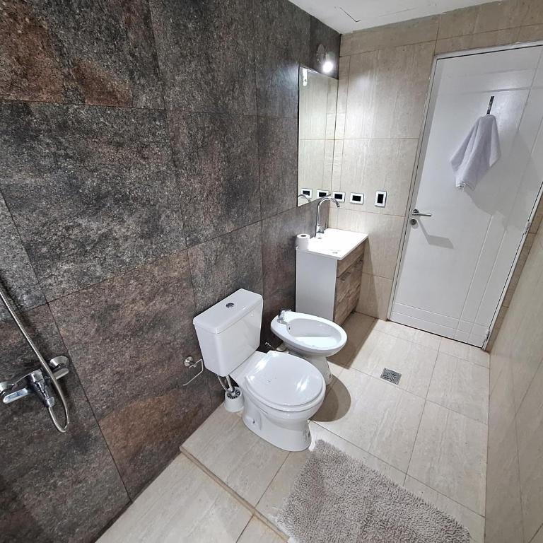 Complejo Turístico Mendoza - Apartamento con vistas a la piscina - 8