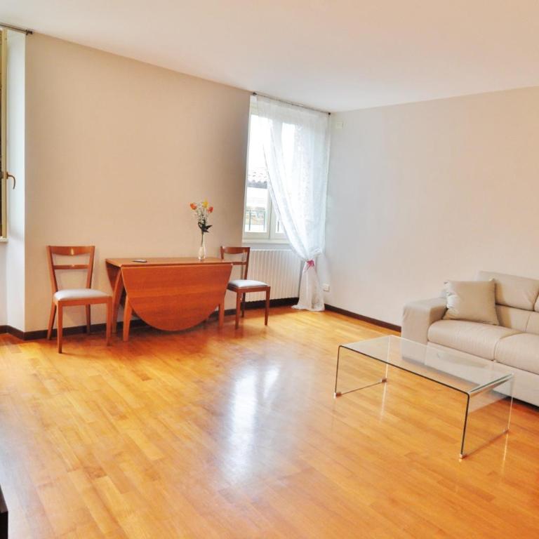 Aromi Piccolo Hotel - Spazioso Appartamento con 2 Camere da Letto - Edificio Separato - 1