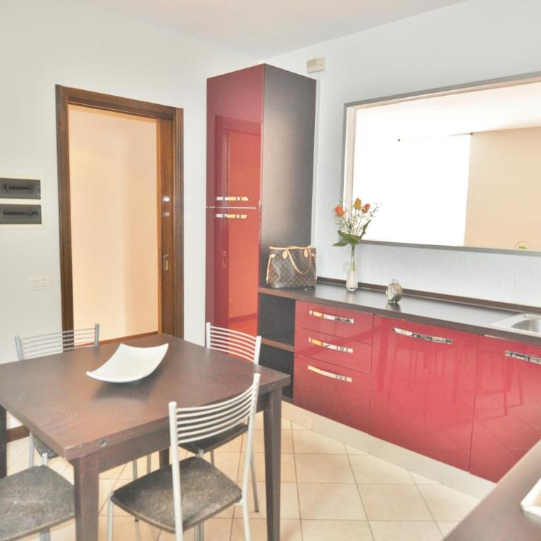 Aromi Piccolo Hotel - Spazioso Appartamento con 2 Camere da Letto - Edificio Separato - 10