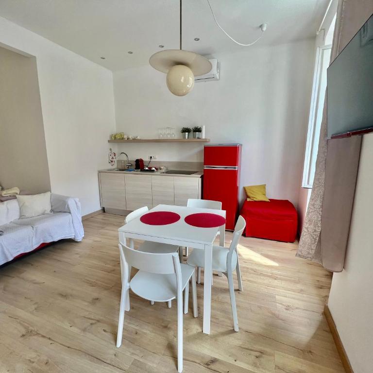 Alla Scalinata del Teatro Rossetti confort suites parcheggio in Viale XX Settembre - Monolocale Superior - 5