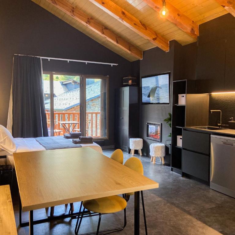 Modern Black Studio Penthouse En Valle De Incles - Parking Gratis l by BonesVacances - Apartamento de 1 dormitorio - 6