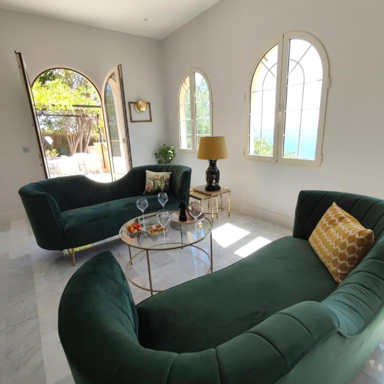 MAISON AVEC SPLENDIDE VUE MER et MONACO 5 minutes des PLAGES - Maison 4 Chambres - 27