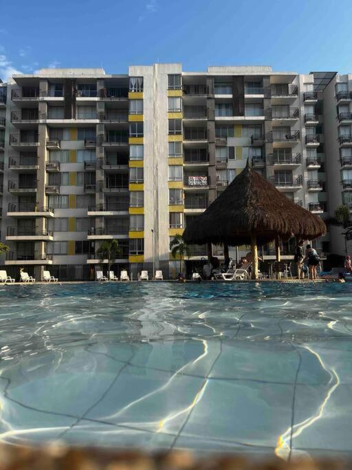 Disconnect, rest and enjoy. - Apartamento de 2 dormitorios con vistas a la piscina - 34
