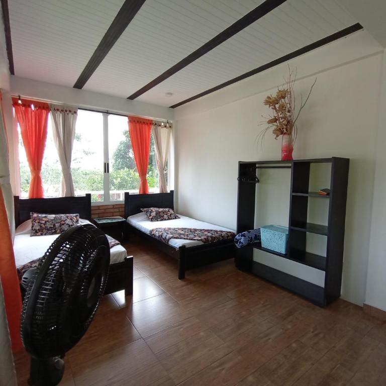 Alojamiento Rural Entre El llano y la selva - Habitación Familiar con baño privado - 2