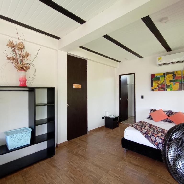 Alojamiento Rural Entre El llano y la selva - Habitación Familiar con baño privado - 4