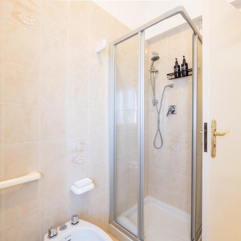 La casa di Francesca - Appartamento con 2 Camere da Letto - 20