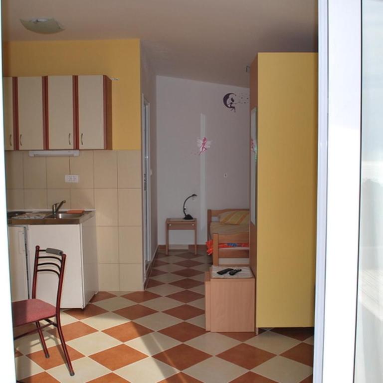 Apartments Stevanović - Studio with Sea View - 6