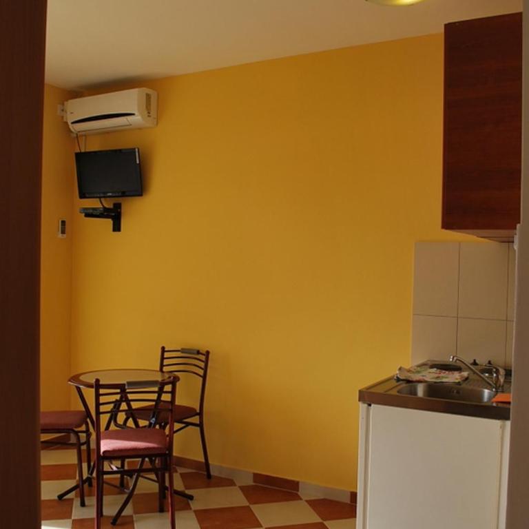 Apartments Stevanović - Studio with Sea View - 5