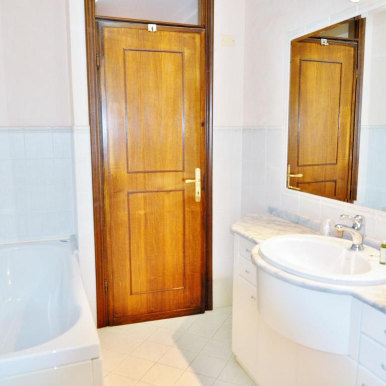 Aromi Piccolo Hotel - Spazioso Appartamento con 2 Camere da Letto - Edificio Separato - 24