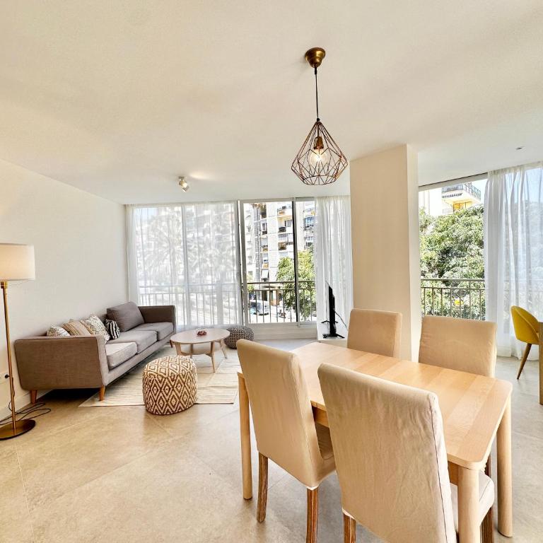 Newly Renovated Apartment in the Center of Marbella - EaW Homes - Two-Bedroom Apartment - 10