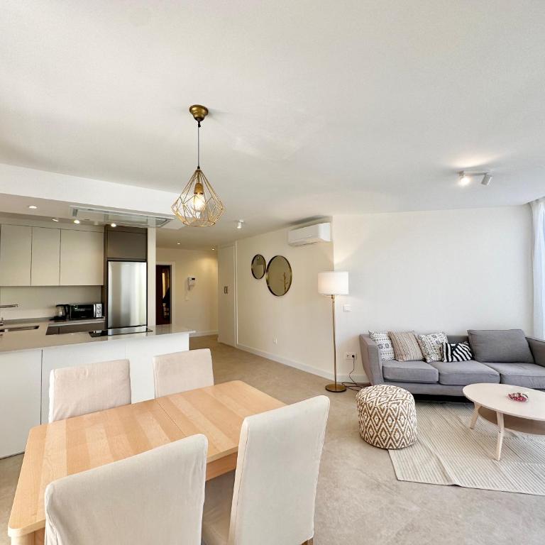Newly Renovated Apartment in the Center of Marbella - EaW Homes - Two-Bedroom Apartment - 15