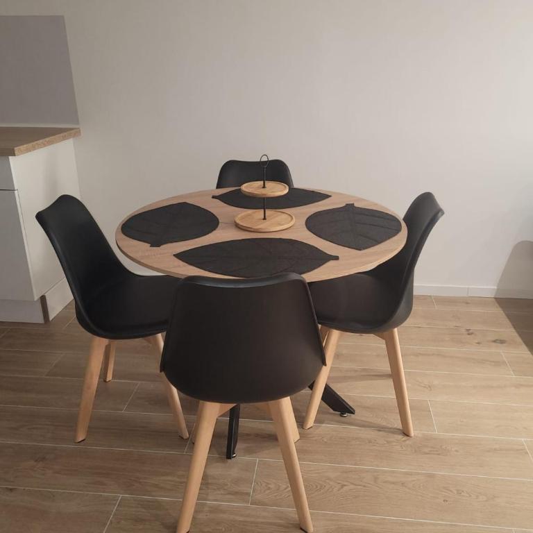 Cocon provençal au pied du Ventoux centre Malaucène linge & Wi-FI inclus - Apartment mit 1 Schlafzimmer - 12