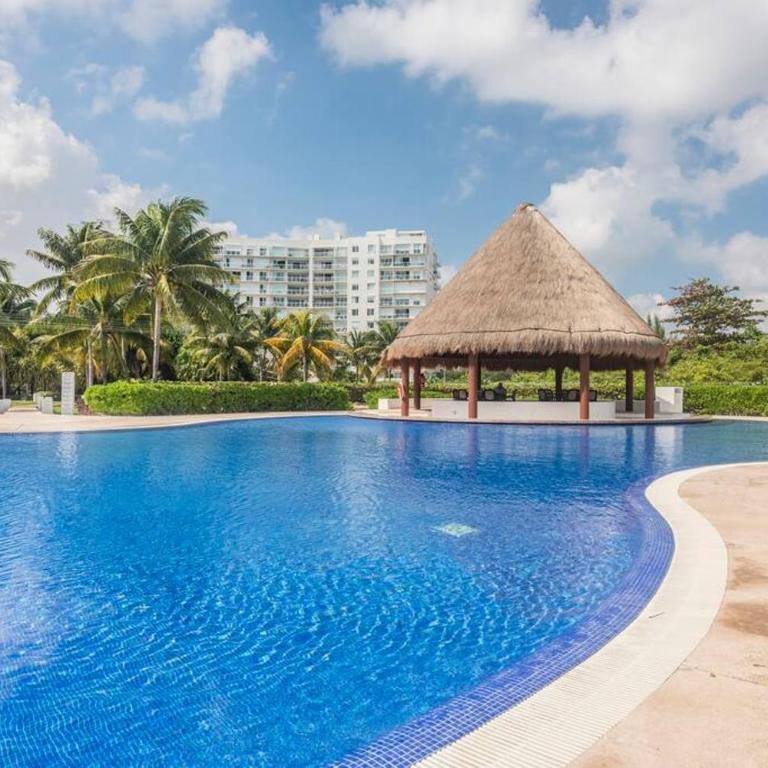 *SUN SCAPE Beachfront Studio by Casa Paraiso* - One-Bedroom Apartment with Balcony and Sea View - 15