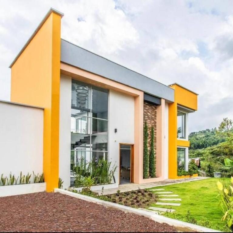Espectacular Quinta privada - Casa de 3 dormitorios - 11