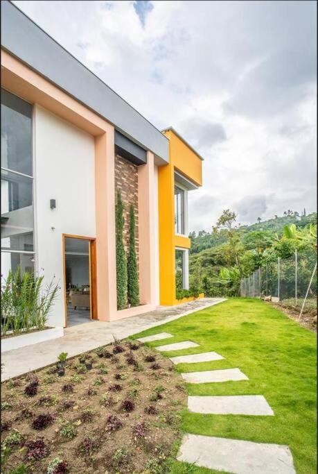 Espectacular Quinta privada - Casa de 3 dormitorios - 32