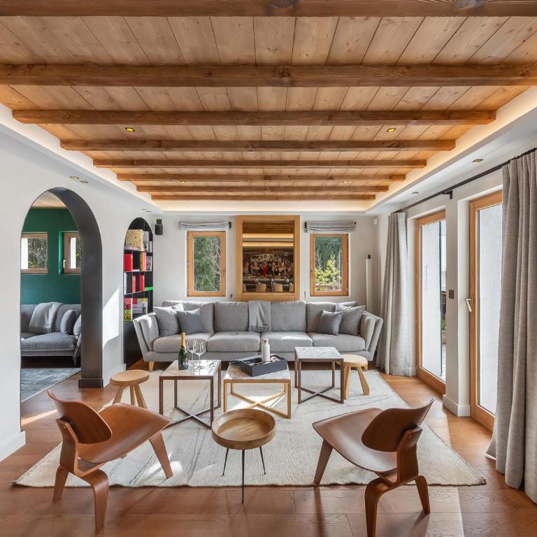 Chalet moderne et spacieux à Megève, 5 chambres, jacuzzi, salle TV, proche centre et remontée mécanique - FR-1-569-119 - Chalet - 2