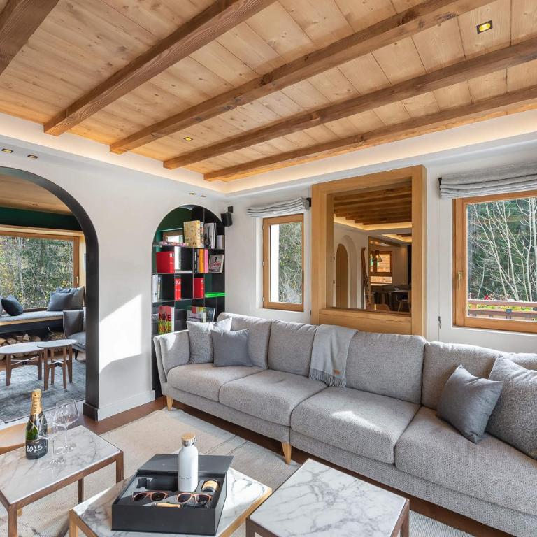 Chalet moderne et spacieux à Megève, 5 chambres, jacuzzi, salle TV, proche centre et remontée mécanique - FR-1-569-119 - Chalet - 4