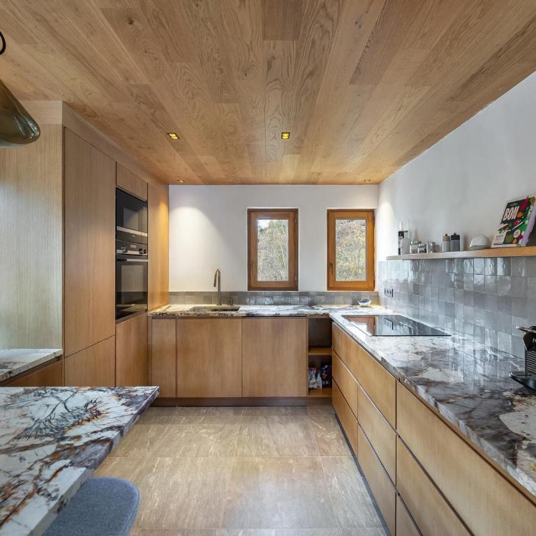 Chalet moderne et spacieux à Megève, 5 chambres, jacuzzi, salle TV, proche centre et remontée mécanique - FR-1-569-119 - Chalet - 7